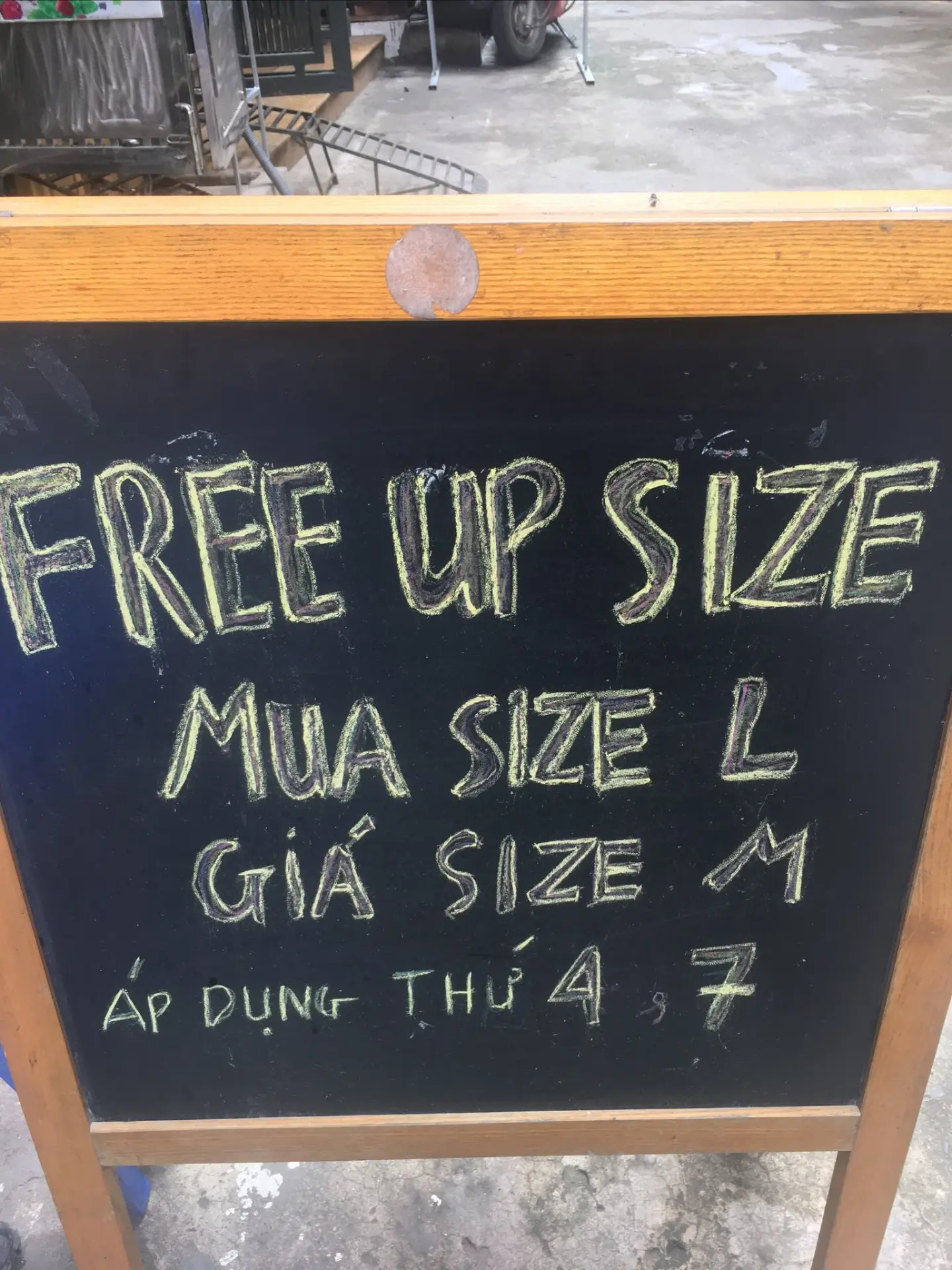 Bảng FREE UP SIZE tại Joy Tea